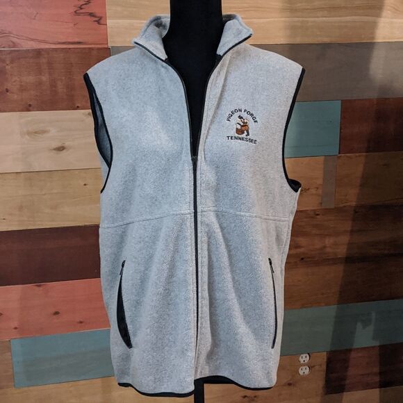 💜5/$25 LARGE pigeon forge gray zip up vest - Picture 2 of 5